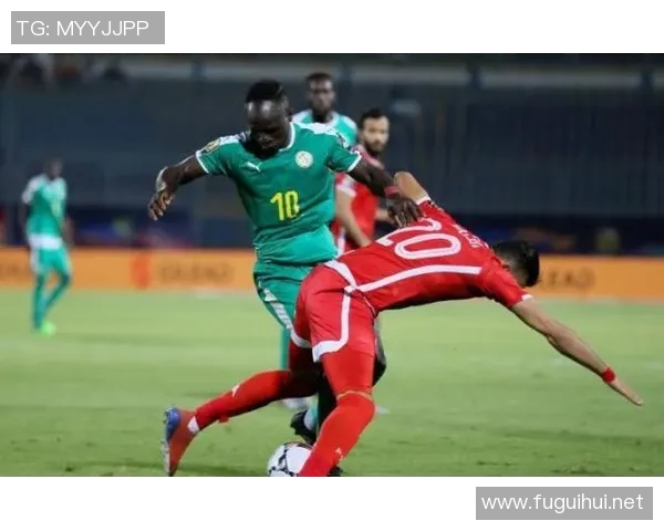 手机屏幕破裂的足球明星如何在逆境中重拾辉煌与激情