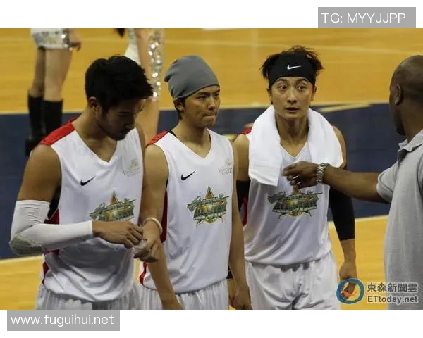 足球明星与NBA偶像的跨界对话与友谊碰撞的精彩瞬间