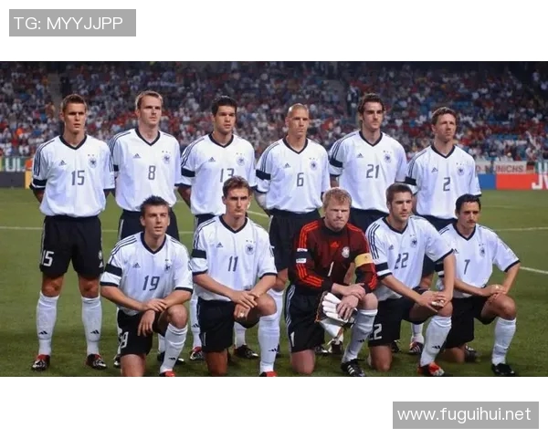 足球明星夺冠时穿的衣服究竟价值多少背后的故事与意义分析